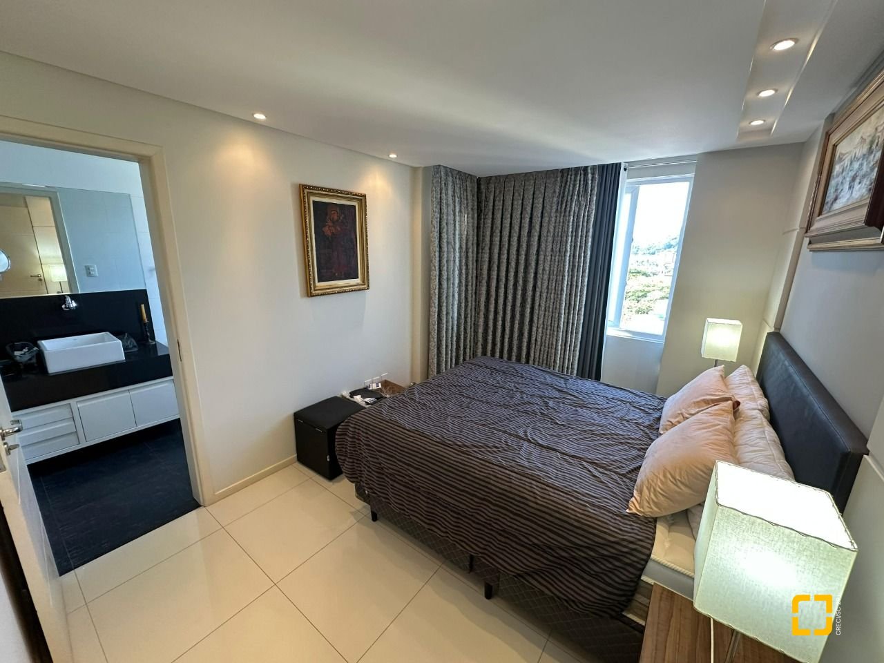 Cobertura com 118m², 4 quartos (sendo 1 suíte), 2 garagens, no bairro Trindade em Florianópolis
