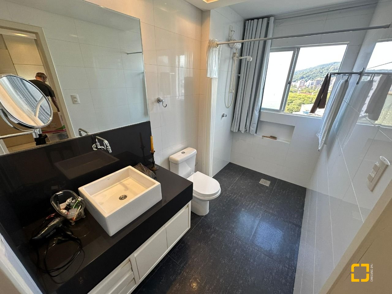 Cobertura com 118m², 4 quartos (sendo 1 suíte), 2 garagens, no bairro Trindade em Florianópolis
