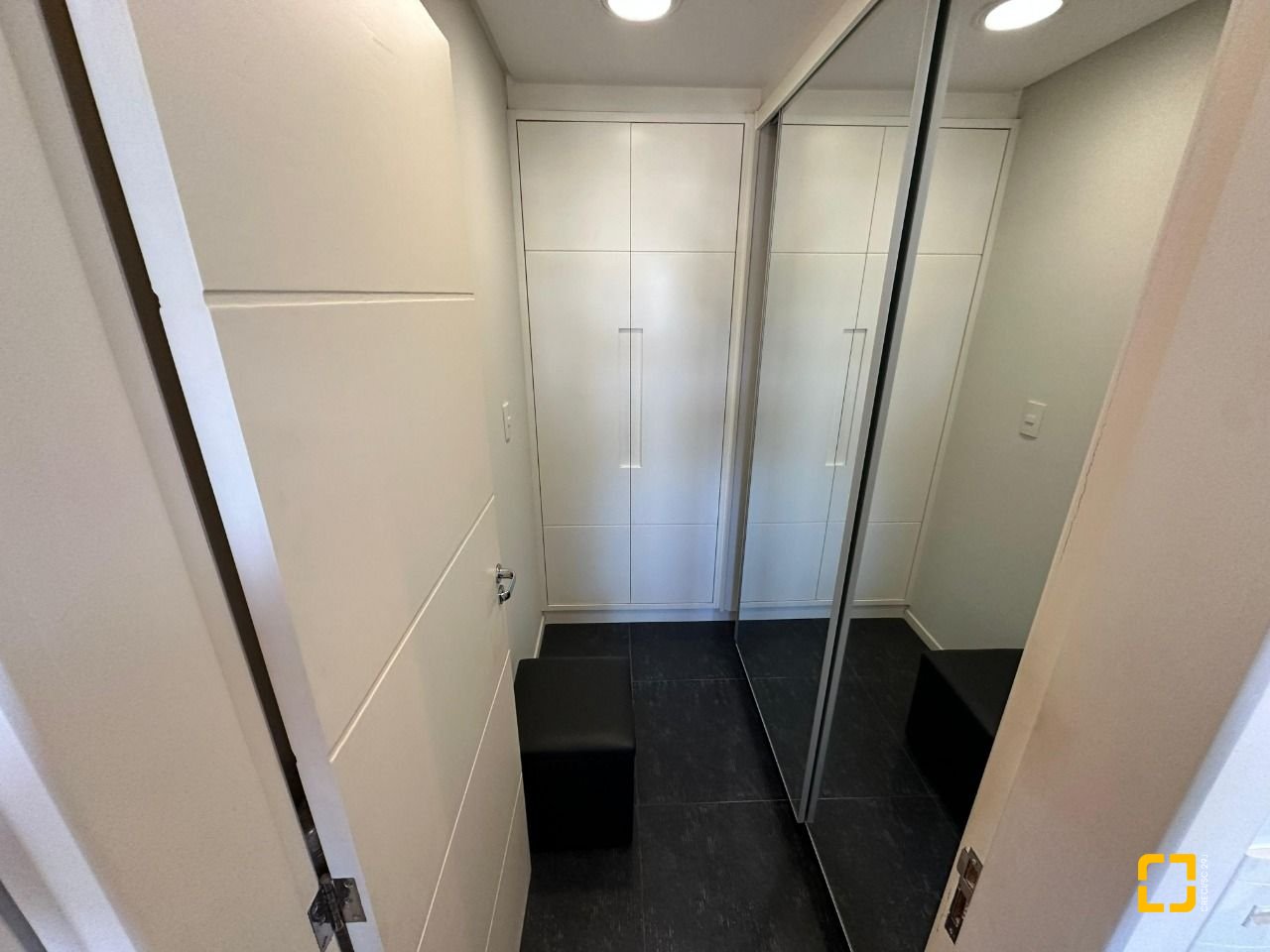 Cobertura com 118m², 4 quartos (sendo 1 suíte), 2 garagens, no bairro Trindade em Florianópolis