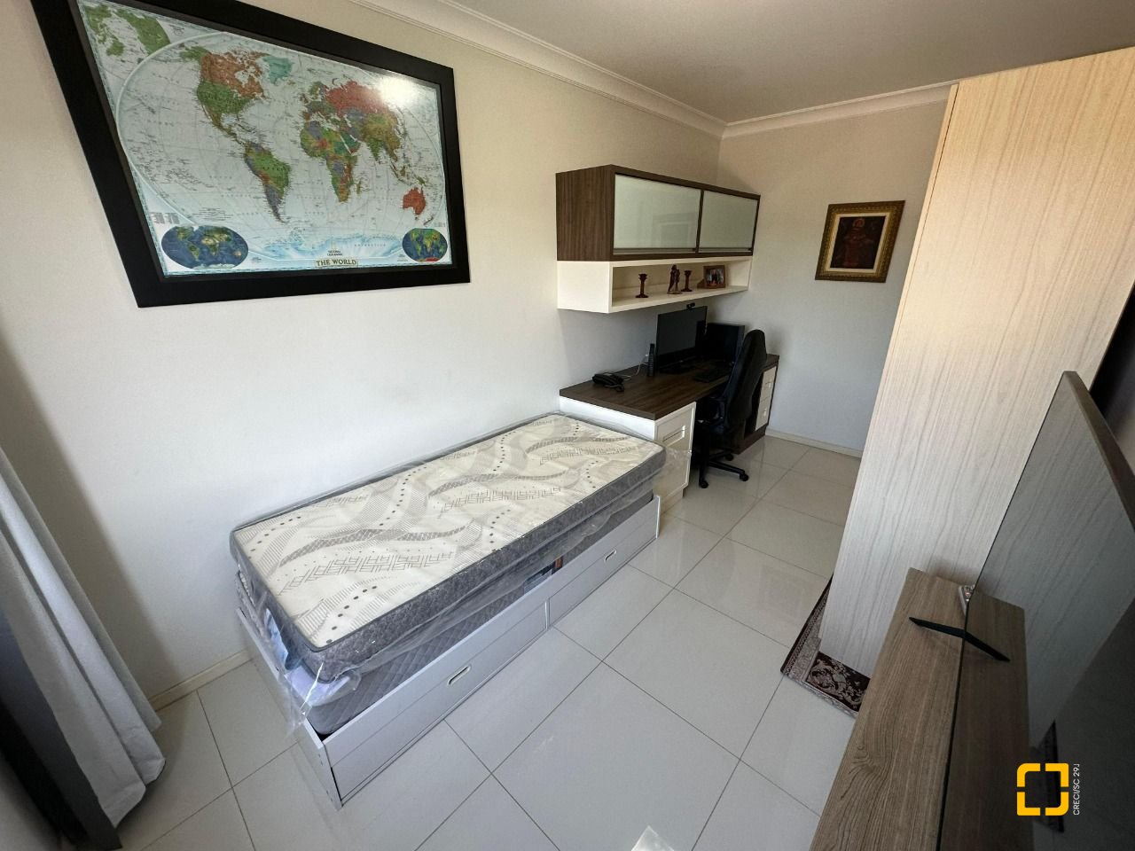 Cobertura com 118m², 4 quartos (sendo 1 suíte), 2 garagens, no bairro Trindade em Florianópolis