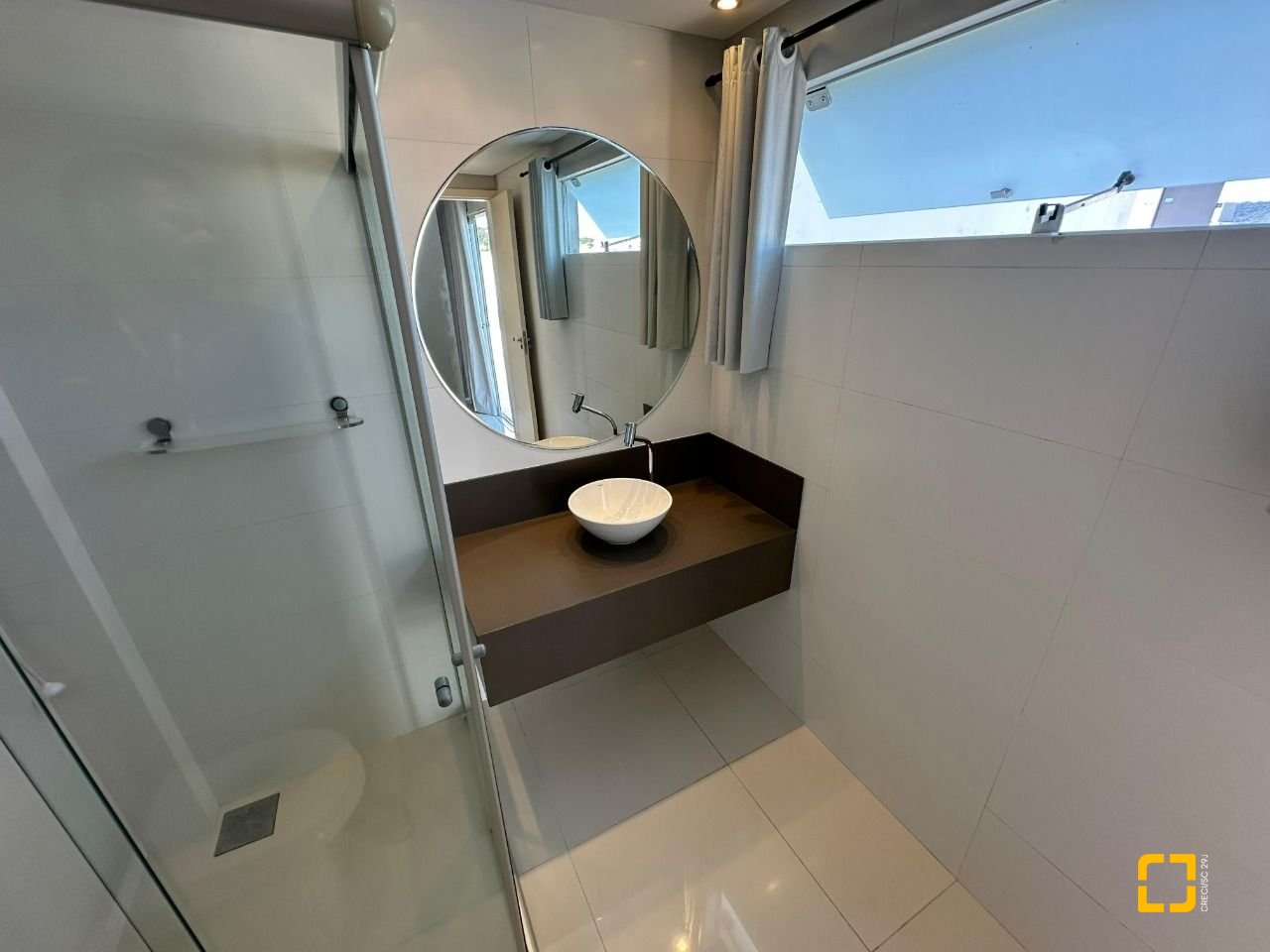 Cobertura com 118m², 4 quartos (sendo 1 suíte), 2 garagens, no bairro Trindade em Florianópolis
