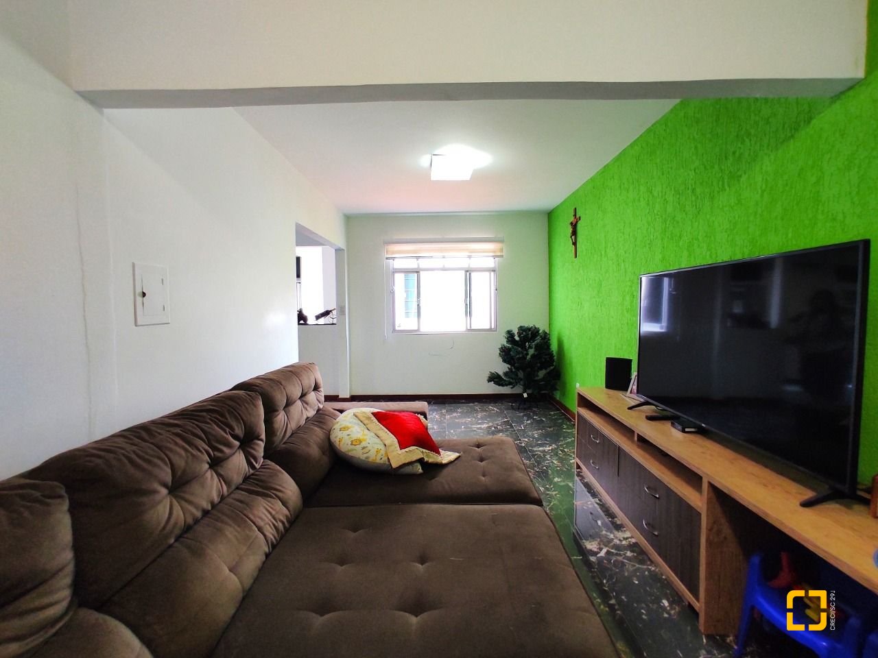 Casa com 389m², 6 quartos (sendo 2 suítes), 4 garagens, no bairro Nossa Senhora do Rosário em São José