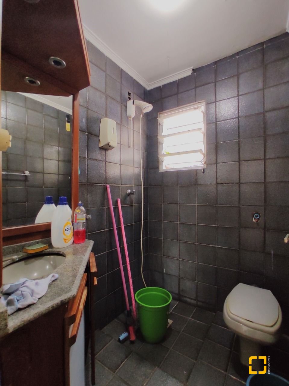 Casa com 389m², 6 quartos (sendo 2 suítes), 4 garagens, no bairro Nossa Senhora do Rosário em São José