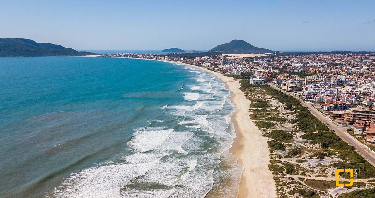 Apartamento com 184m², 7 quartos (sendo 3 suítes), 2 garagens, no bairro Ingleses em Florianópolis