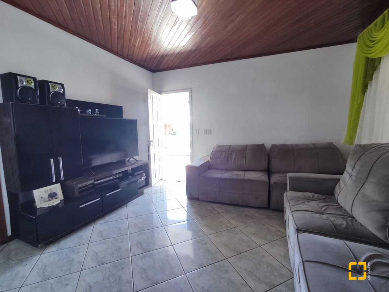 Casa com 563m², 2 garagens, no bairro Ingleses em Florianópolis
