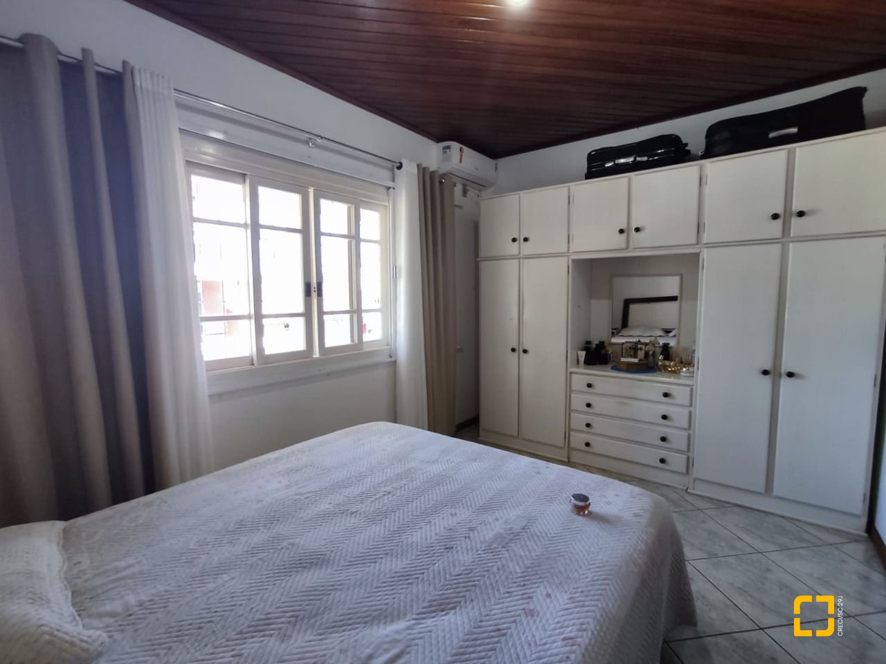 Casa com 563m², 2 garagens, no bairro Ingleses em Florianópolis