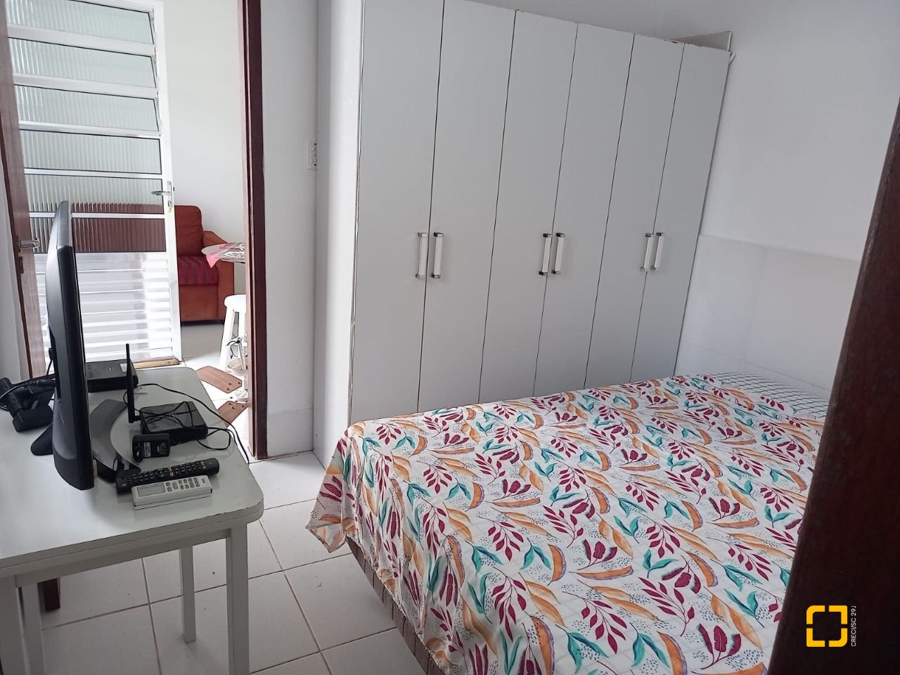 Casa com 150m², 4 quartos (sendo 2 suítes), 2 garagens, no bairro Canasvieiras em Florianópolis