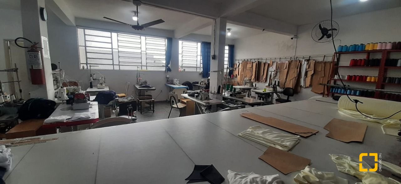 Prédio com 750m², 1 garagem, no bairro Ponte do Imaruim em Palhoça