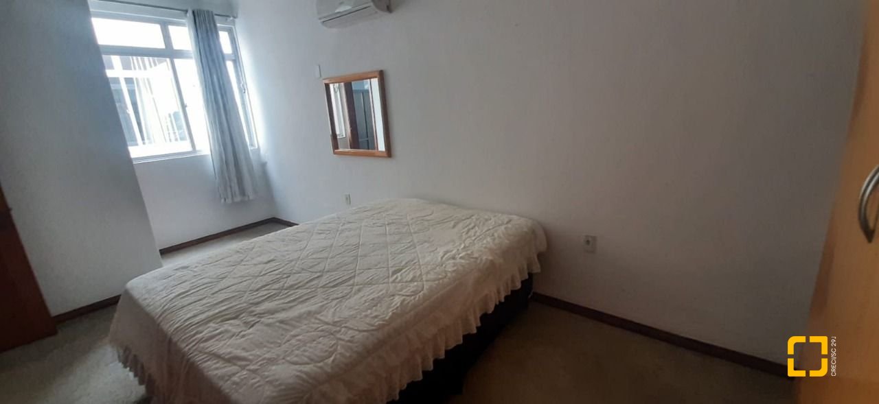 Prédio com 750m², 1 garagem, no bairro Ponte do Imaruim em Palhoça