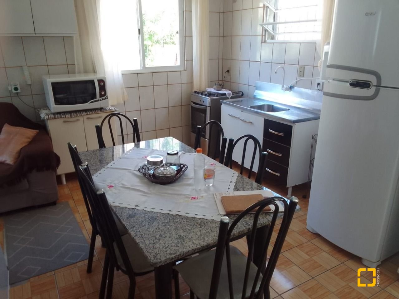 Casa com 125m², 3 quartos, 5 garagens, no bairro Tapera da Base em Florianópolis