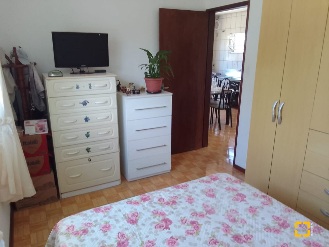 Casa com 125m², 3 quartos, 5 garagens, no bairro Tapera da Base em Florianópolis