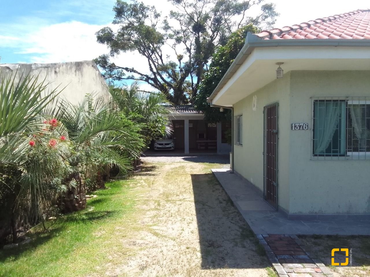 Casa com 125m², 3 quartos, 5 garagens, no bairro Tapera da Base em Florianópolis