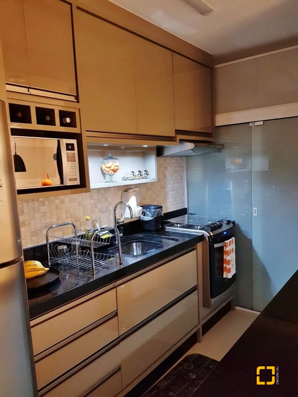 Apartamento com 66m², 3 quartos (sendo 1 suíte), 1 garagem, no bairro Canasvieiras em Florianópolis