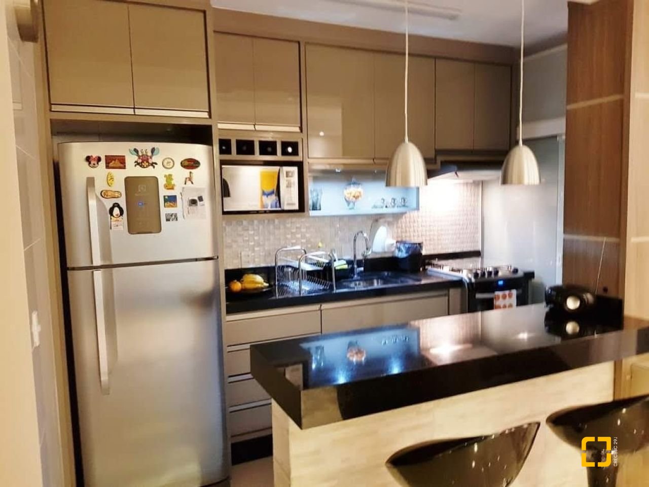 Apartamento com 66m², 3 quartos (sendo 1 suíte), 1 garagem, no bairro Canasvieiras em Florianópolis