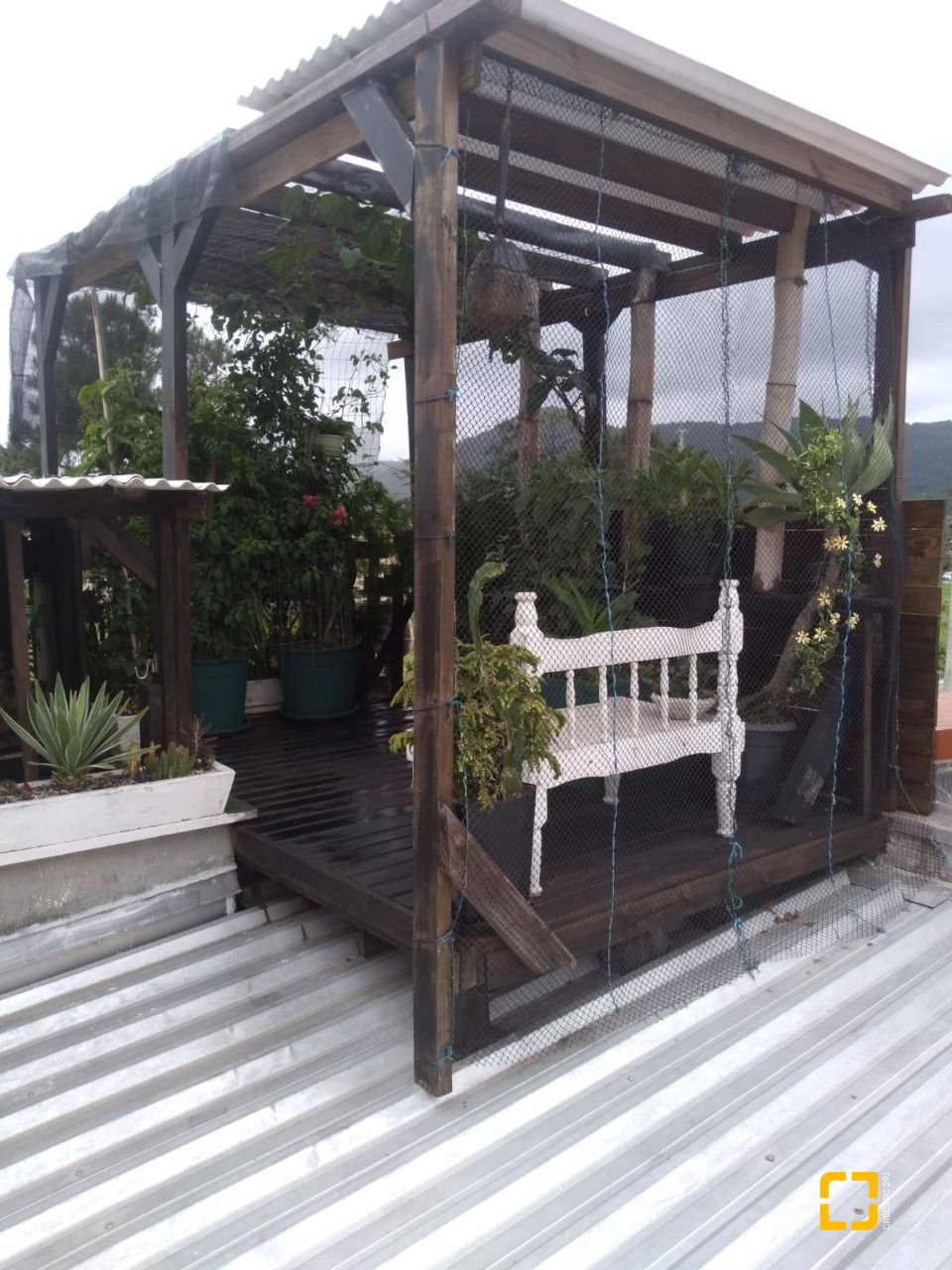 Casa com 100m², 2 quartos, 1 garagem, no bairro São João do Rio Vermelho em Florianópolis