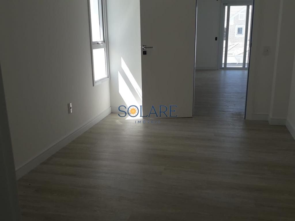 Casa com 520m², 8 quartos (sendo 4 suítes), 2 garagens, no bairro Jurerê Internacional em Florianópolis