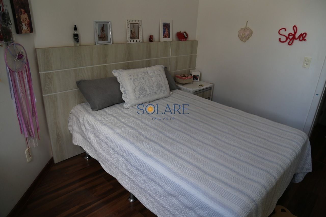 Cobertura com 225m², 5 quartos (sendo 2 suítes), 2 garagens, no bairro Ingleses do Rio Vermelho em Florianópolis