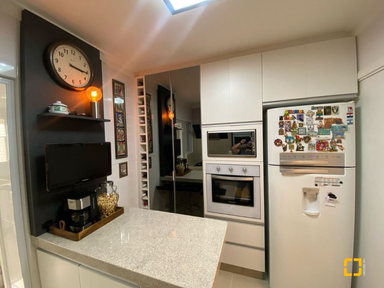 Apartamento com 109m², 4 quartos (sendo 1 suíte), 2 garagens, no bairro Estreito em Florianópolis