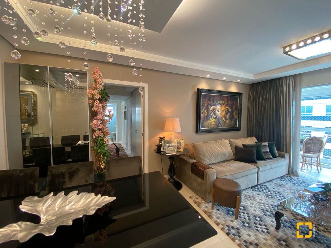 Apartamento com 109m², 4 quartos (sendo 1 suíte), 2 garagens, no bairro Estreito em Florianópolis
