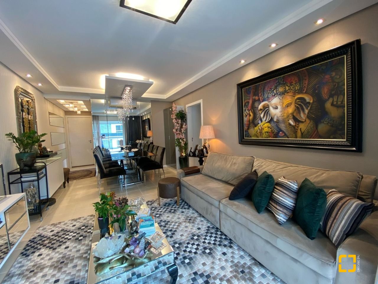 Apartamento com 109m², 4 quartos (sendo 1 suíte), 2 garagens, no bairro Estreito em Florianópolis