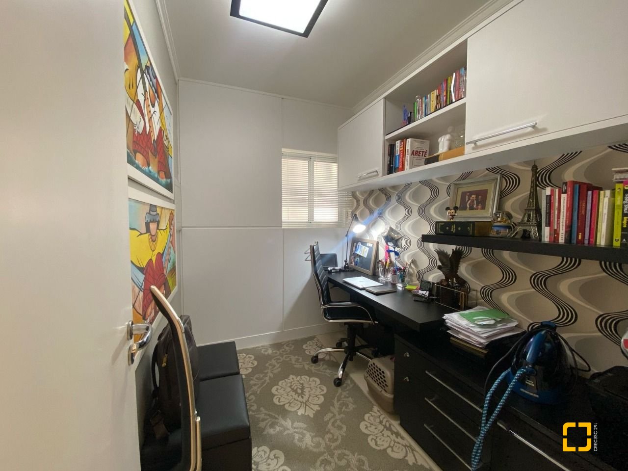 Apartamento com 109m², 4 quartos (sendo 1 suíte), 2 garagens, no bairro Estreito em Florianópolis