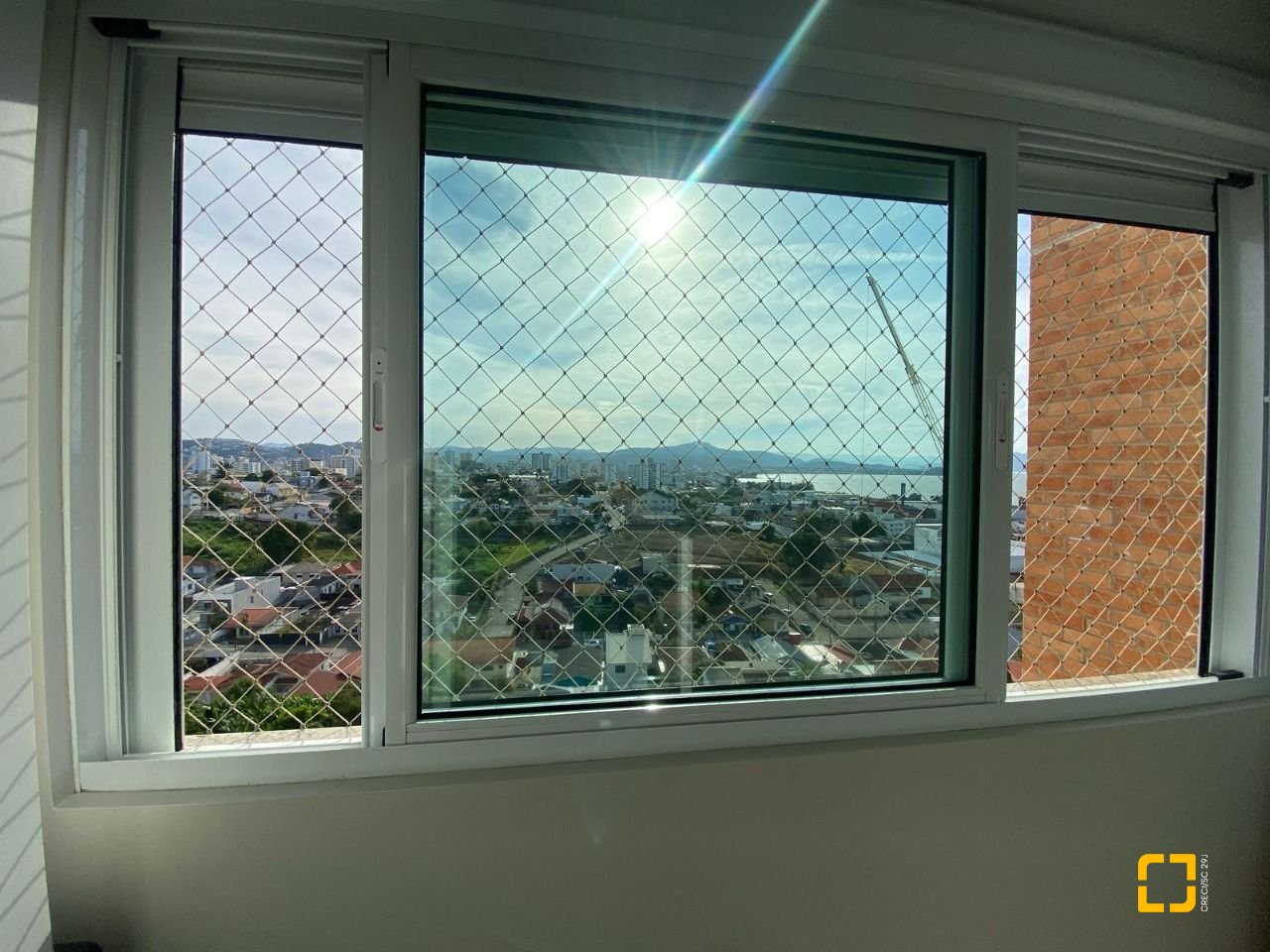 Apartamento com 109m², 4 quartos (sendo 1 suíte), 2 garagens, no bairro Estreito em Florianópolis