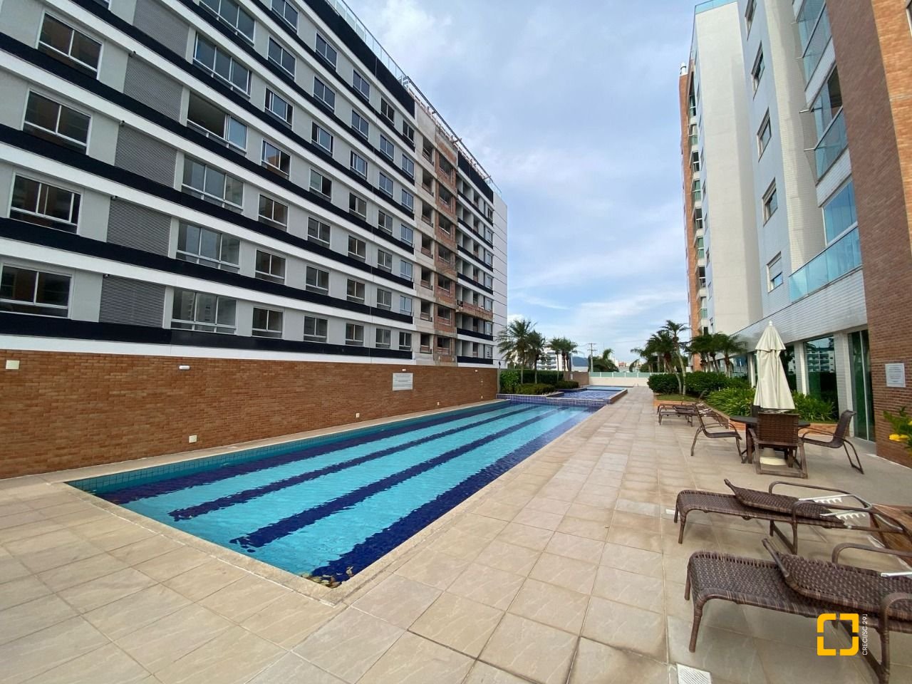 Apartamento com 109m², 4 quartos (sendo 1 suíte), 2 garagens, no bairro Estreito em Florianópolis