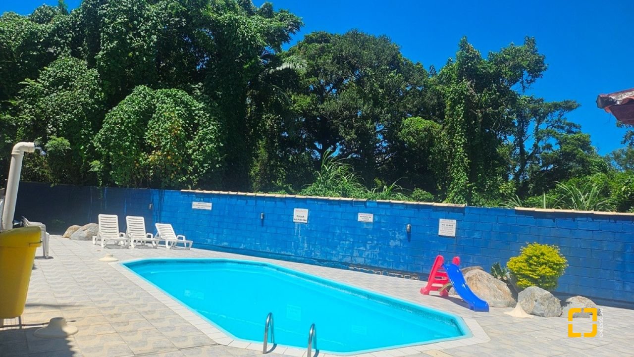 Apartamento com 69m², 4 quartos (sendo 1 suíte), 1 garagem, no bairro Canasvieiras em Florianópolis