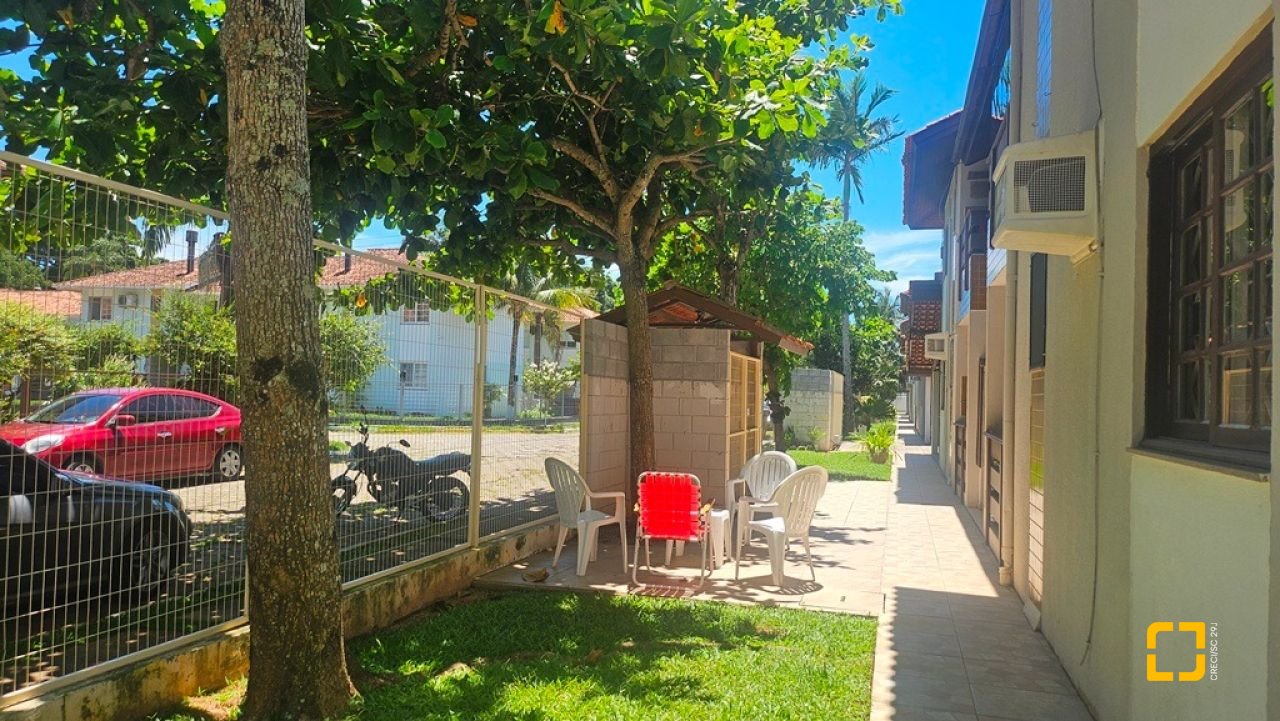Apartamento com 69m², 4 quartos (sendo 1 suíte), 1 garagem, no bairro Canasvieiras em Florianópolis