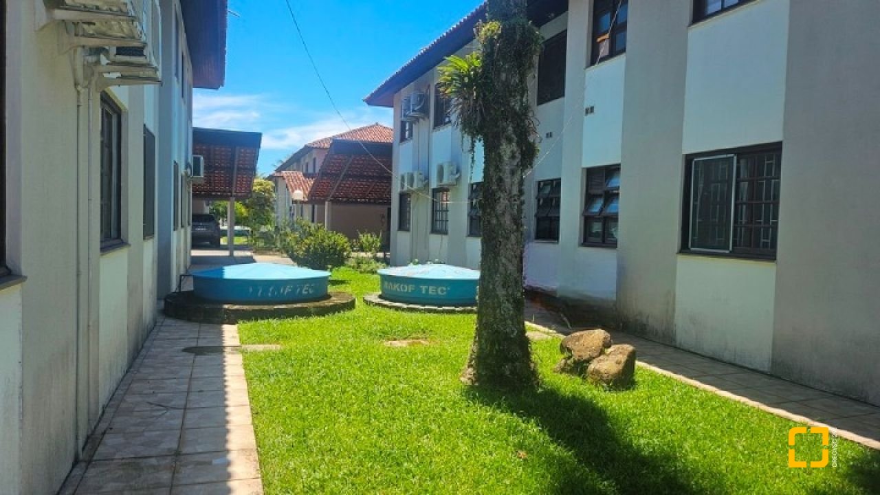 Apartamento com 69m², 4 quartos (sendo 1 suíte), 1 garagem, no bairro Canasvieiras em Florianópolis