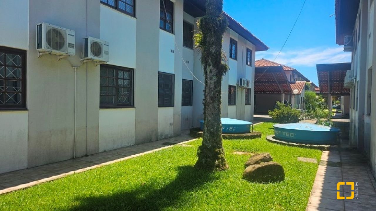 Apartamento com 69m², 4 quartos (sendo 1 suíte), 1 garagem, no bairro Canasvieiras em Florianópolis