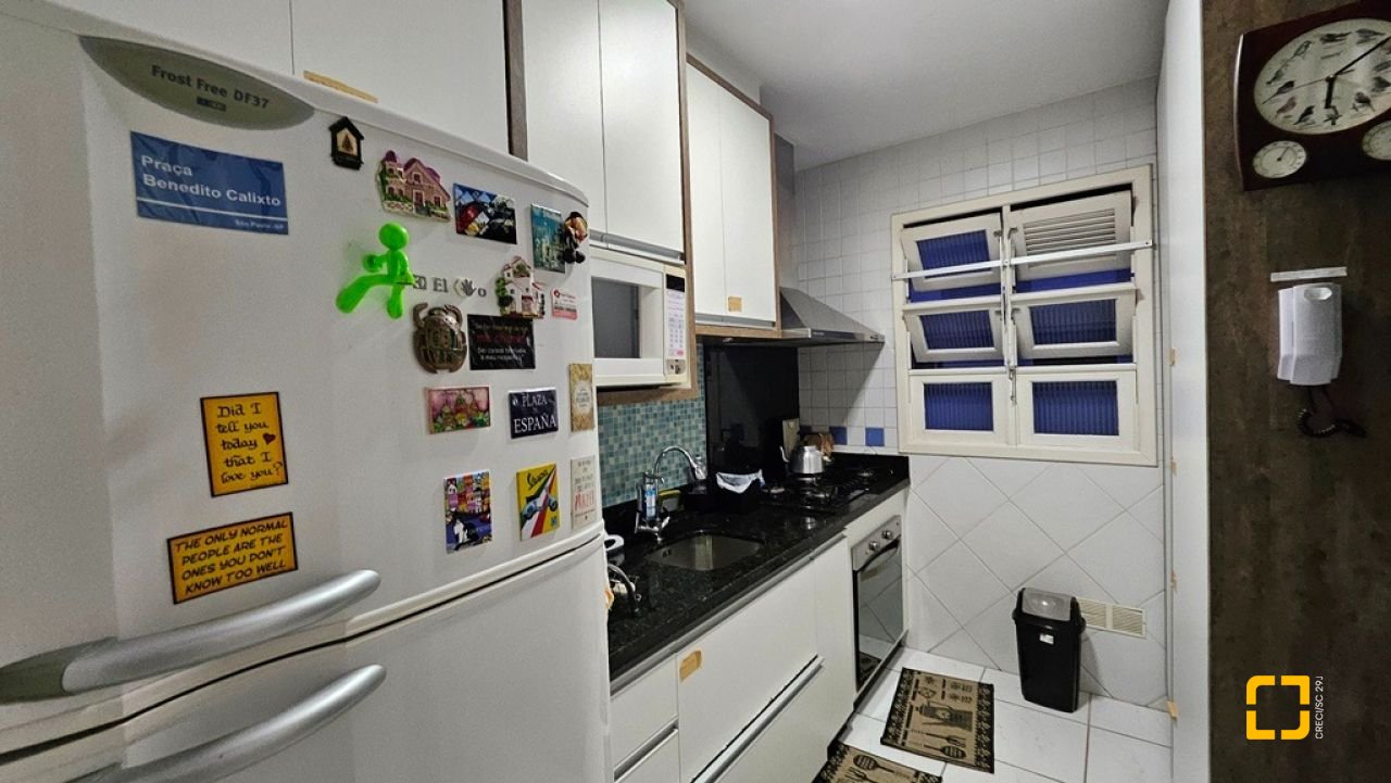 Apartamento com 69m², 4 quartos (sendo 1 suíte), 1 garagem, no bairro Canasvieiras em Florianópolis