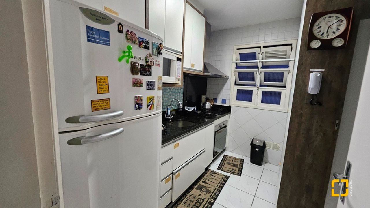 Apartamento com 69m², 4 quartos (sendo 1 suíte), 1 garagem, no bairro Canasvieiras em Florianópolis