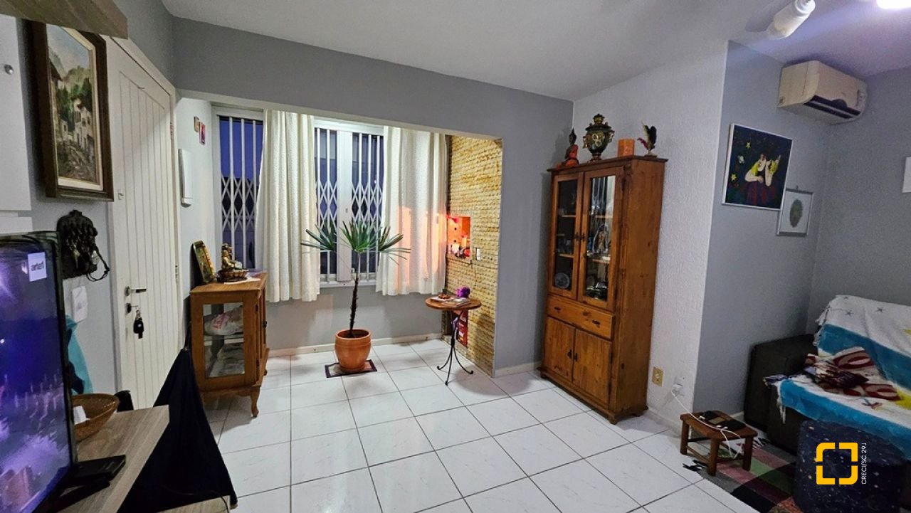 Apartamento com 69m², 4 quartos (sendo 1 suíte), 1 garagem, no bairro Canasvieiras em Florianópolis
