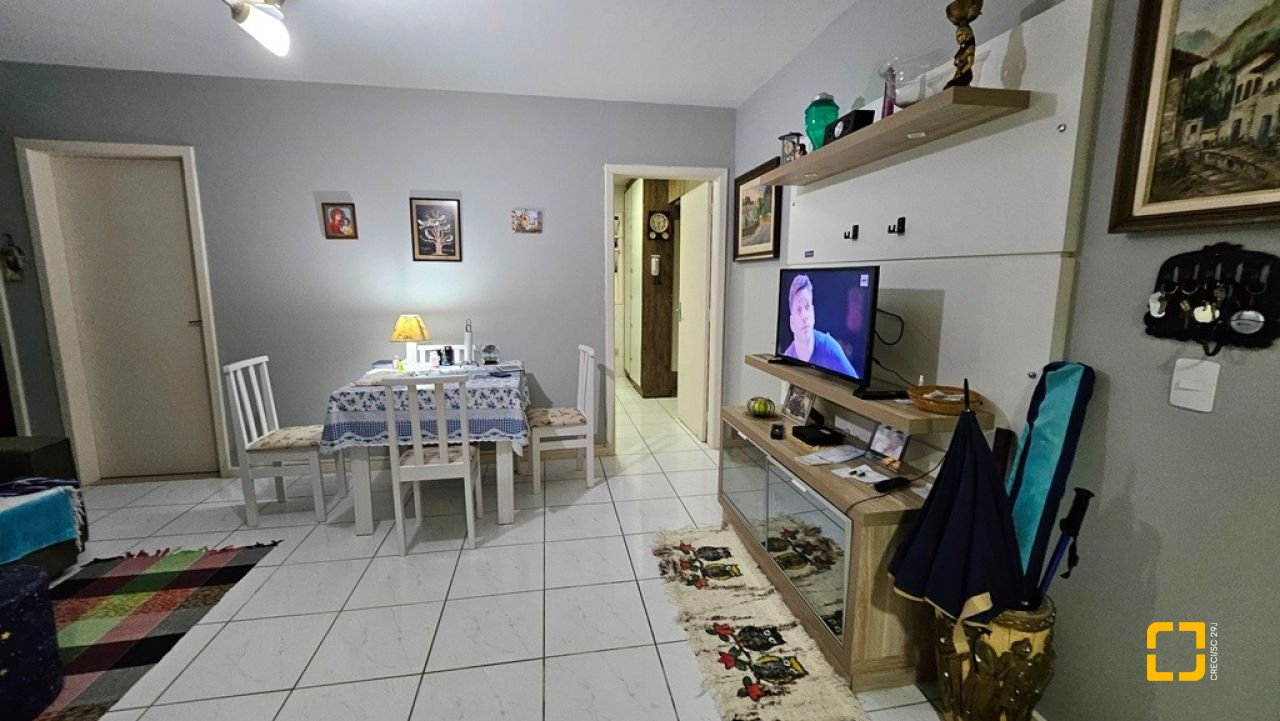 Apartamento com 69m², 4 quartos (sendo 1 suíte), 1 garagem, no bairro Canasvieiras em Florianópolis
