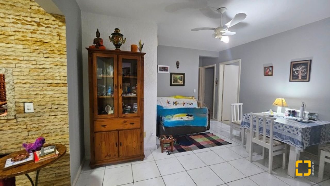 Apartamento com 69m², 4 quartos (sendo 1 suíte), 1 garagem, no bairro Canasvieiras em Florianópolis