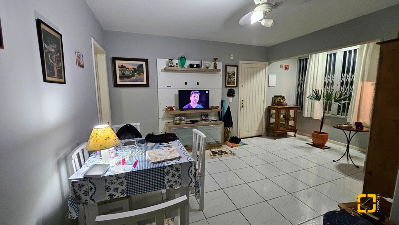 Apartamento com 69m², 4 quartos (sendo 1 suíte), 1 garagem, no bairro Canasvieiras em Florianópolis