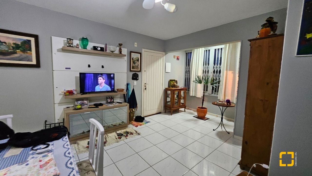 Apartamento com 69m², 4 quartos (sendo 1 suíte), 1 garagem, no bairro Canasvieiras em Florianópolis