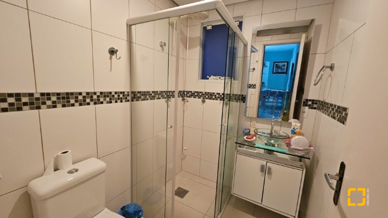 Apartamento com 69m², 4 quartos (sendo 1 suíte), 1 garagem, no bairro Canasvieiras em Florianópolis