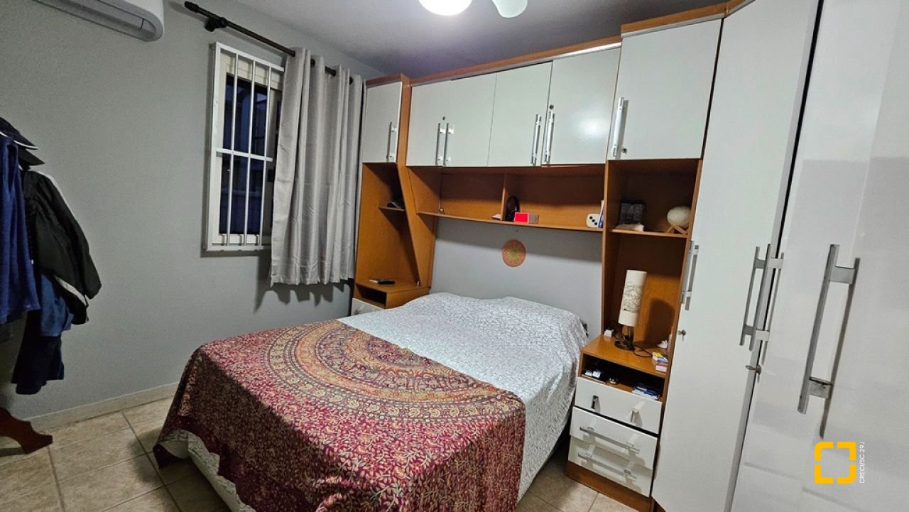Apartamento com 69m², 4 quartos (sendo 1 suíte), 1 garagem, no bairro Canasvieiras em Florianópolis