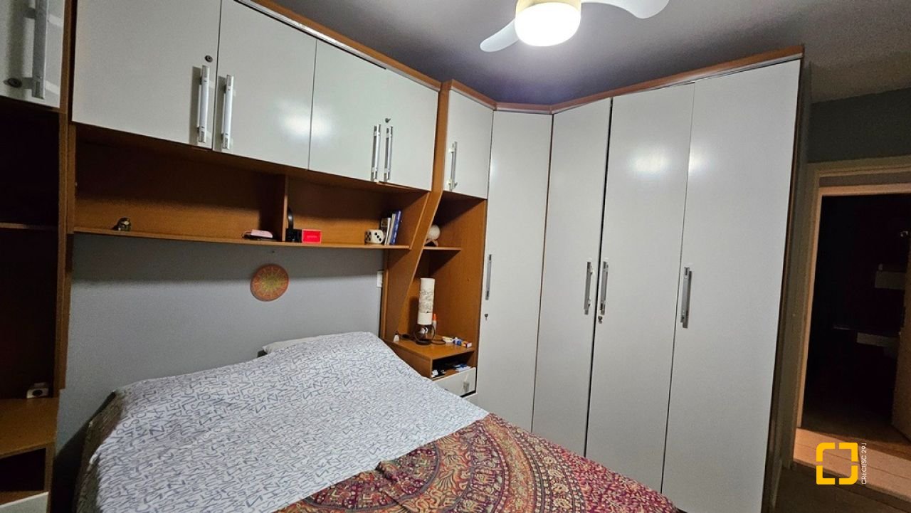 Apartamento com 69m², 4 quartos (sendo 1 suíte), 1 garagem, no bairro Canasvieiras em Florianópolis