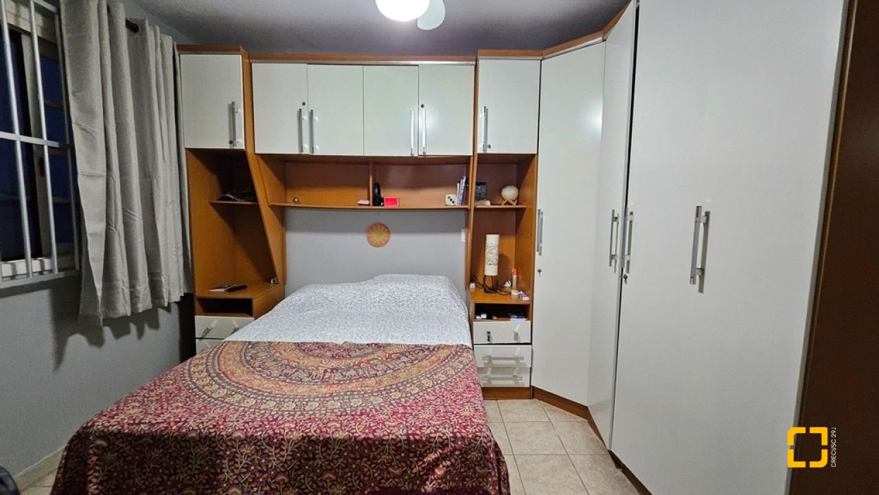 Apartamento com 69m², 4 quartos (sendo 1 suíte), 1 garagem, no bairro Canasvieiras em Florianópolis