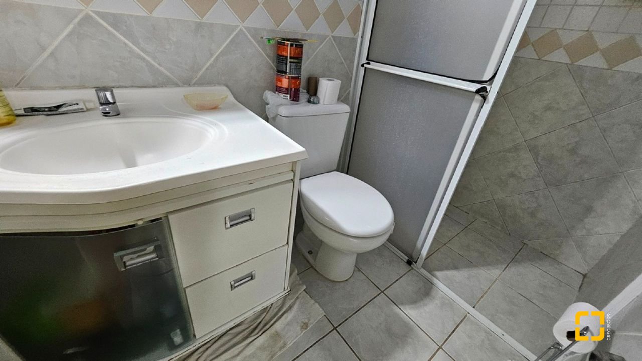 Apartamento com 69m², 4 quartos (sendo 1 suíte), 1 garagem, no bairro Canasvieiras em Florianópolis
