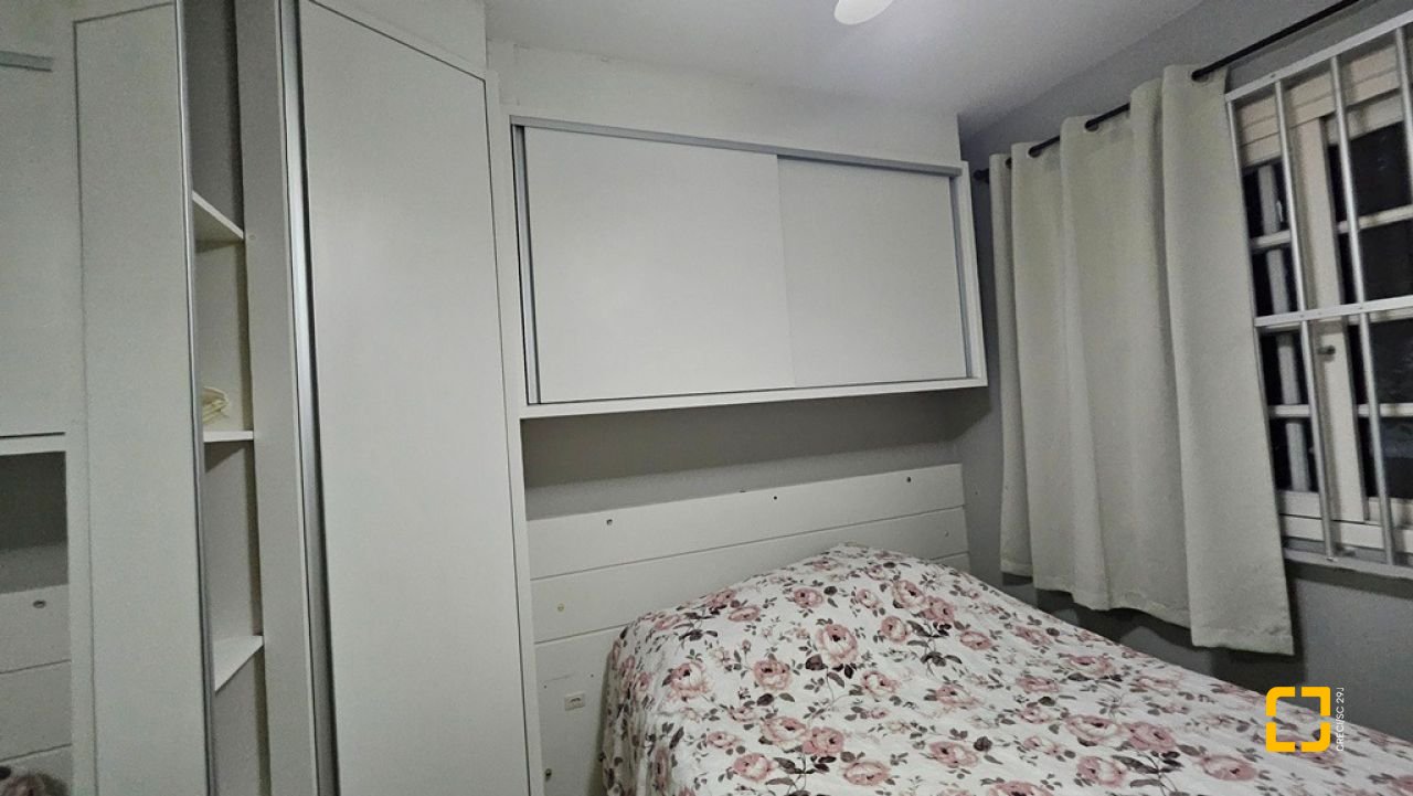Apartamento com 69m², 4 quartos (sendo 1 suíte), 1 garagem, no bairro Canasvieiras em Florianópolis
