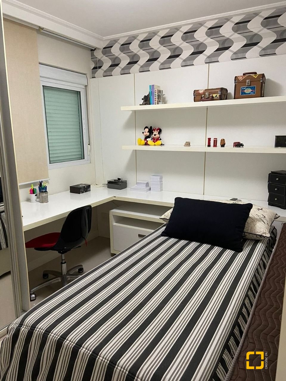 Apartamento com 112m², 4 quartos (sendo 2 suítes), 2 garagens, no bairro Centro em Florianópolis
