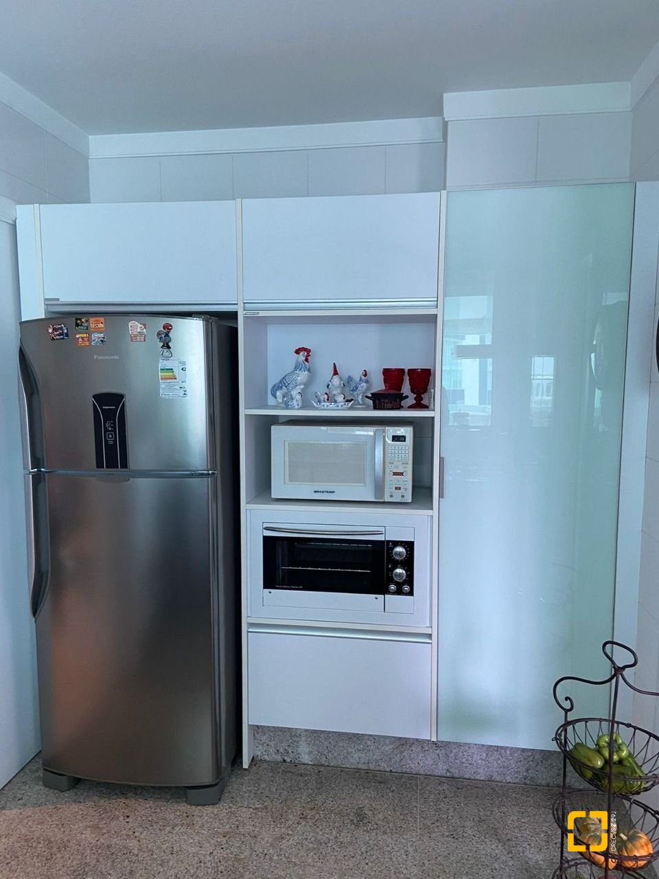 Apartamento com 112m², 4 quartos (sendo 2 suítes), 2 garagens, no bairro Centro em Florianópolis