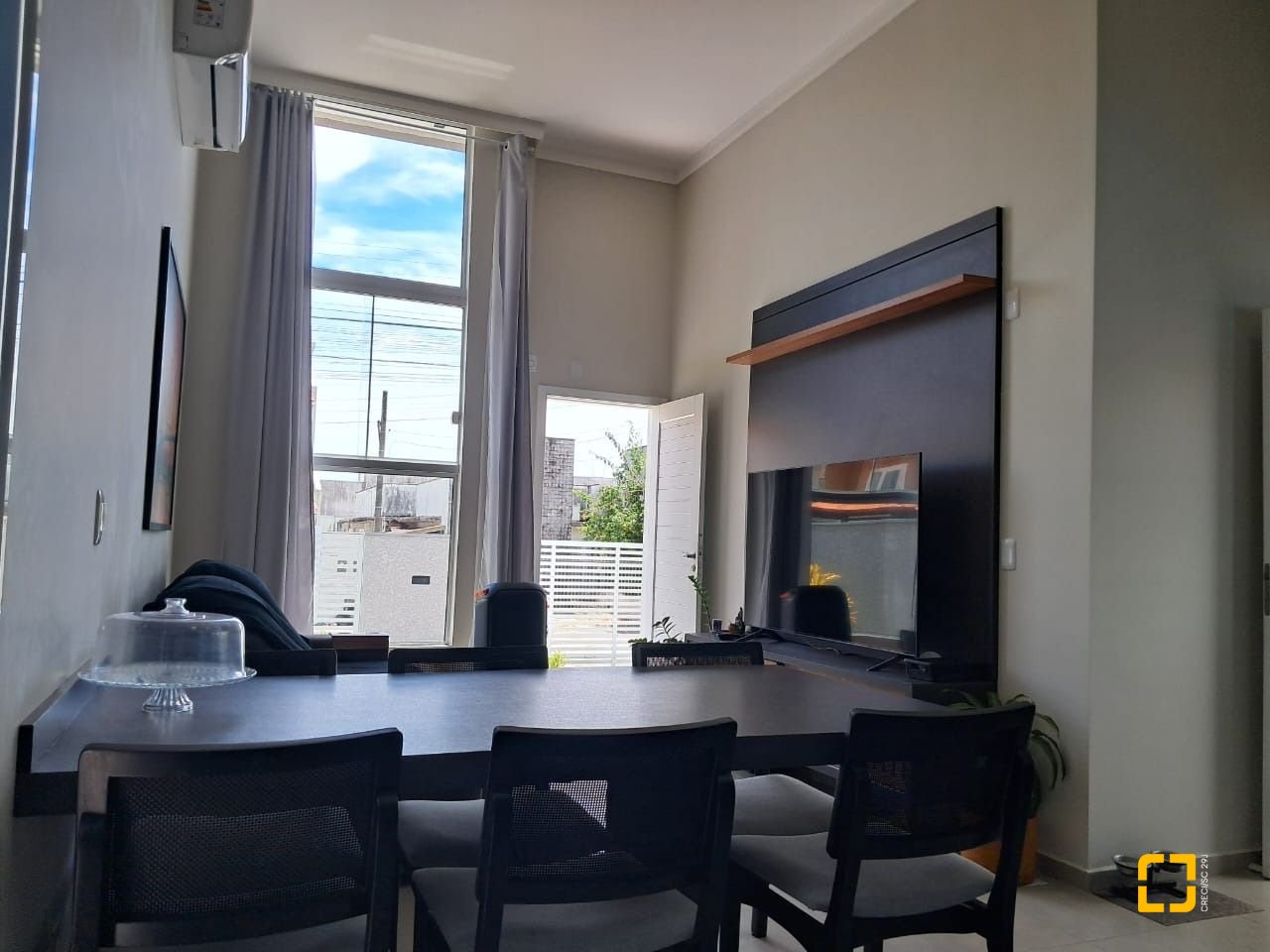 Casa com 145m², 4 quartos (sendo 1 suíte), 2 garagens, no bairro Ingleses em Florianópolis