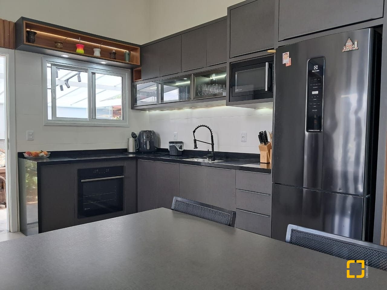 Casa com 145m², 4 quartos (sendo 1 suíte), 2 garagens, no bairro Ingleses em Florianópolis