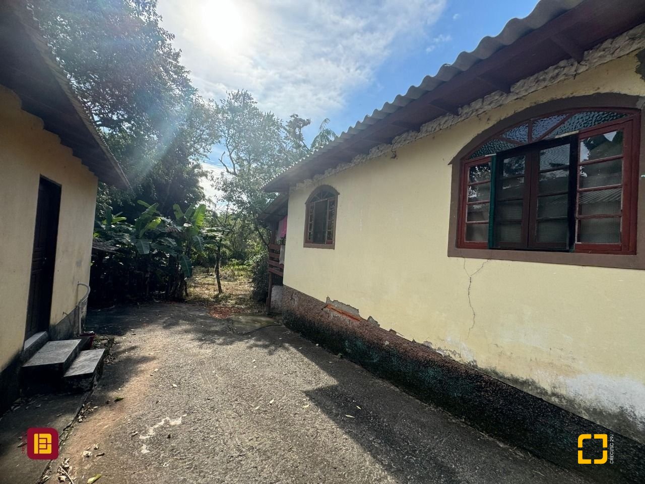 Casa com 150m², 6 quartos, 6 garagens, no bairro Rio Tavares em Florianópolis