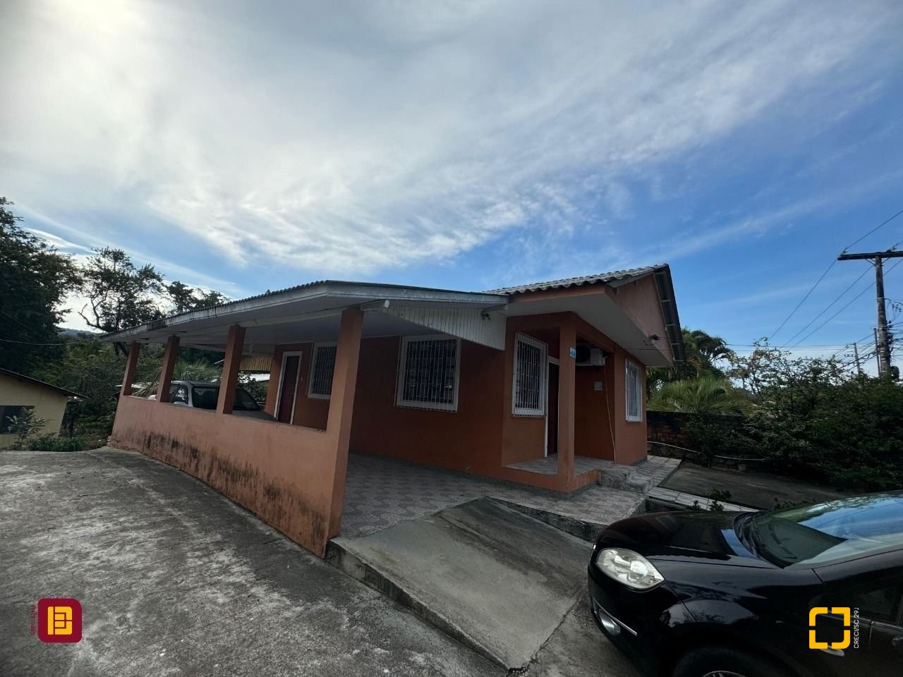 Casa com 150m², 6 quartos, 6 garagens, no bairro Rio Tavares em Florianópolis